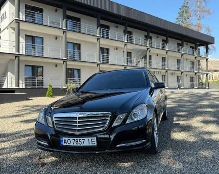 Черный Мерседес Е-Класс, объемом двигателя 2.14 л и пробегом 263 тыс. км за 12300 $, фото 1 на Automoto.ua