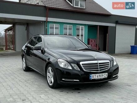 Мерседес Е-Класс 2012 в Ивано-Франковске на Automoto.ua Черный Мерседес Е-Класс, объемом двигателя 2.14 л и пробегом 390 тыс. км за 12900 $, фото 1 на Automoto.ua