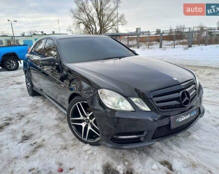 Черный Мерседес Е-Класс, объемом двигателя 1.8 л и пробегом 251 тыс. км за 11400 $, фото 1 на Automoto.ua