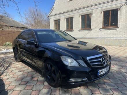 Черный Мерседес Е-Класс, объемом двигателя 2.1 л и пробегом 270 тыс. км за 12000 $, фото 1 на Automoto.ua