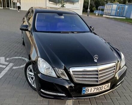 Чорний Мерседес Е-Клас, об'ємом двигуна 2.1 л та пробігом 182 тис. км за 15000 $, фото 1 на Automoto.ua