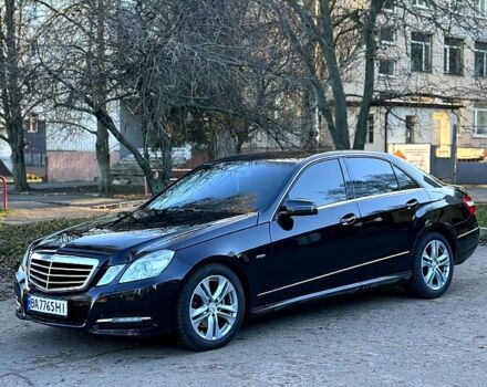 Чорний Мерседес Е-Клас, об'ємом двигуна 2.1 л та пробігом 298 тис. км за 14000 $, фото 1 на Automoto.ua
