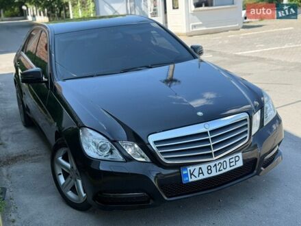 Чорний Мерседес Е-Клас, об'ємом двигуна 2.2 л та пробігом 350 тис. км за 9500 $, фото 1 на Automoto.ua
