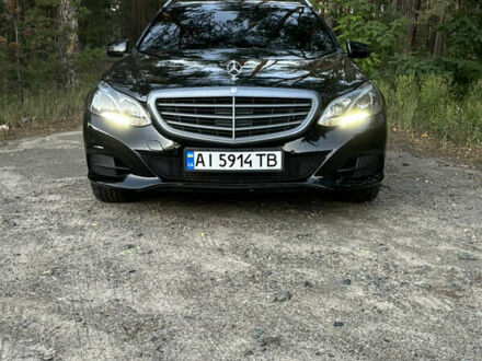 Черный Мерседес Е-Класс, объемом двигателя 2.14 л и пробегом 422 тыс. км за 14000 $, фото 1 на Automoto.ua
