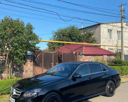 Чорний Мерседес Е-Клас, об'ємом двигуна 3.5 л та пробігом 123 тис. км за 20500 $, фото 1 на Automoto.ua