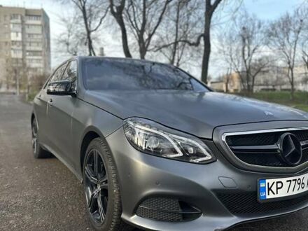 Черный Мерседес Е-Класс, объемом двигателя 2 л и пробегом 250 тыс. км за 14499 $, фото 1 на Automoto.ua