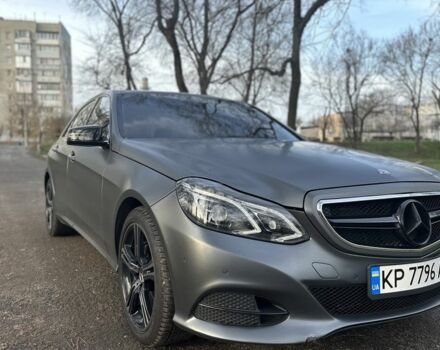 Чорний Мерседес Е-Клас, об'ємом двигуна 2 л та пробігом 250 тис. км за 14999 $, фото 1 на Automoto.ua