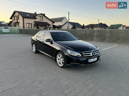 Мерседес Е-Класс 2013 в Вараш (Кузнецовск) на Automoto.ua Черный Мерседес Е-Класс, объемом двигателя 2.14 л и пробегом 242 тыс. км за 19800 $, фото 1 на Automoto.ua