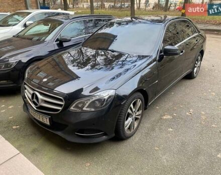 Черный Мерседес Е-Класс, объемом двигателя 2.14 л и пробегом 360 тыс. км за 15000 $, фото 1 на Automoto.ua