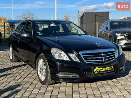 Черный Мерседес Е-Класс, объемом двигателя 2.14 л и пробегом 254 тыс. км за 18200 $, фото 1 на Automoto.ua