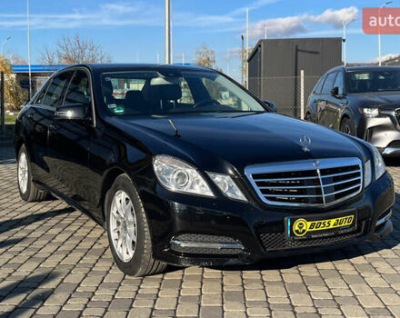 Черный Мерседес Е-Класс, объемом двигателя 2.14 л и пробегом 254 тыс. км за 18200 $, фото 1 на Automoto.ua
