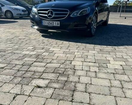 Черный Мерседес Е-Класс, объемом двигателя 2.1 л и пробегом 350 тыс. км за 15000 $, фото 1 на Automoto.ua