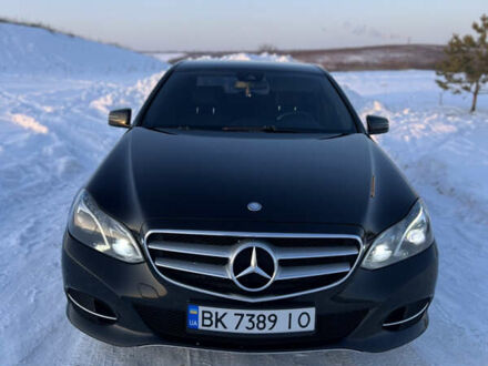 Черный Мерседес Е-Класс, объемом двигателя 2.14 л и пробегом 289 тыс. км за 17100 $, фото 1 на Automoto.ua