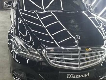 Черный Мерседес Е-Класс, объемом двигателя 2.1 л и пробегом 266 тыс. км за 16300 $, фото 1 на Automoto.ua