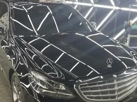 Черный Мерседес Е-Класс, объемом двигателя 2.14 л и пробегом 267 тыс. км за 15400 $, фото 1 на Automoto.ua