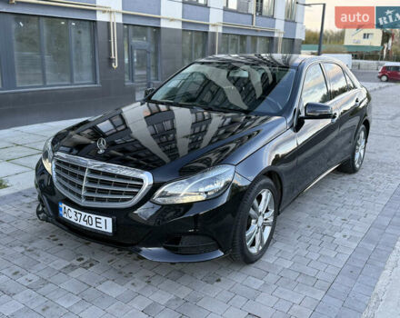 Черный Мерседес Е-Класс, объемом двигателя 2.2 л и пробегом 222 тыс. км за 15200 $, фото 1 на Automoto.ua