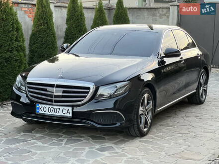 Мерседес Е-Класс 2016 в Ужгороде на Automoto.ua Черный Мерседес Е-Класс, объемом двигателя 1.95 л и пробегом 295 тыс. км за 25700 $, фото 1 на Automoto.ua