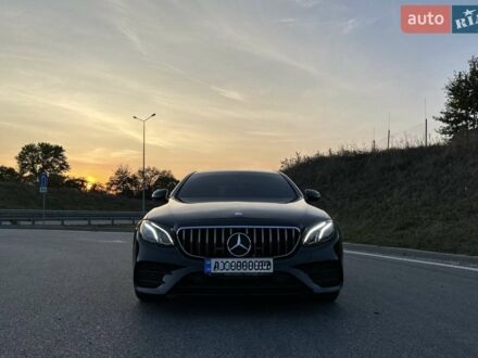 Чорний Мерседес Е-Клас, об'ємом двигуна 1.99 л та пробігом 138 тис. км за 27000 $, фото 1 на Automoto.ua