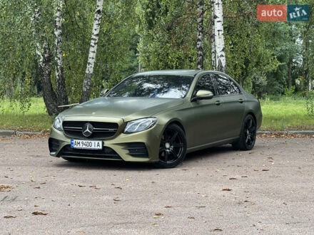 Чорний Мерседес Е-Клас, об'ємом двигуна 1.95 л та пробігом 380 тис. км за 26000 $, фото 1 на Automoto.ua