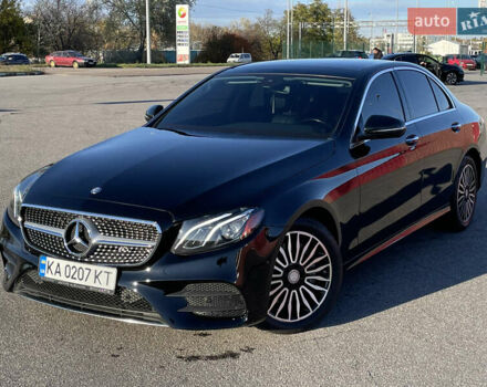 Мерседес Е-Клас 2016 у Києві на Automoto.ua Чорний Мерседес Е-Клас, об'ємом двигуна 1.99 л та пробігом 130 тис. км за 26500 $, фото 1 на Automoto.ua
