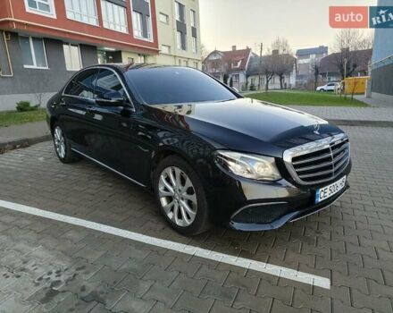 Черный Мерседес Е-Класс, объемом двигателя 1.95 л и пробегом 196 тыс. км за 27500 $, фото 1 на Automoto.ua