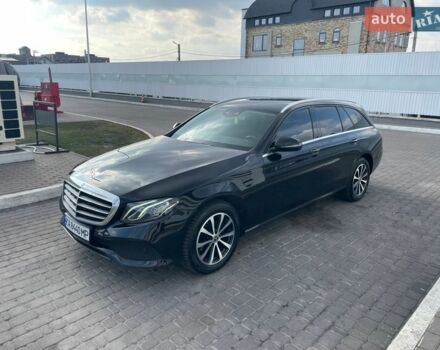 Черный Мерседес Е-Класс, объемом двигателя 1.95 л и пробегом 319 тыс. км за 16900 $, фото 1 на Automoto.ua