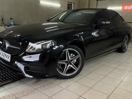 Черный Мерседес Е-Класс, объемом двигателя 1.95 л и пробегом 187 тыс. км за 27900 $, фото 1 на Automoto.ua