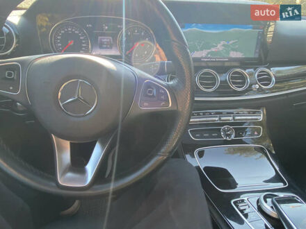 Мерседес Е-Класс 2016 в Белой Церкве на Automoto.ua Черный Мерседес Е-Класс, объемом двигателя 1.99 л и пробегом 159 тыс. км за 30500 $, фото 1 на Automoto.ua