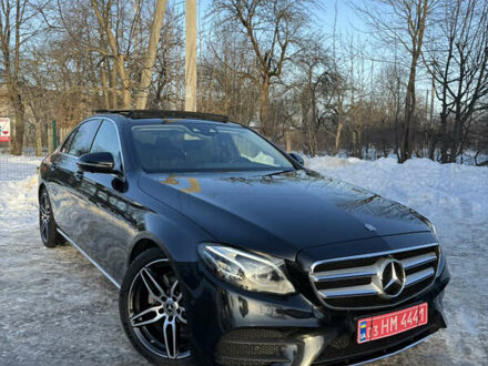 Чорний Мерседес Е-Клас, об'ємом двигуна 1.95 л та пробігом 161 тис. км за 30700 $, фото 1 на Automoto.ua