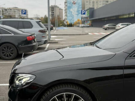 Мерседес Е-Клас 2017 у Києві на Automoto.ua Чорний Мерседес Е-Клас, об'ємом двигуна 1.95 л та пробігом 265 тис. км за 33200 $, фото 1 на Automoto.ua