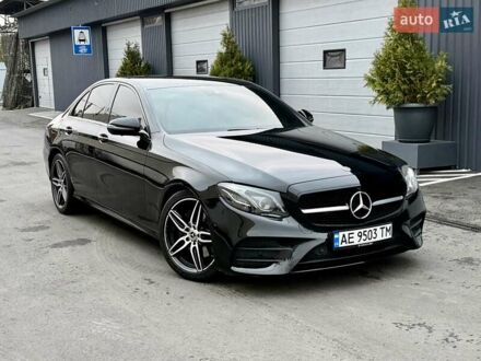 Черный Мерседес Е-Класс, объемом двигателя 1.95 л и пробегом 117 тыс. км за 33000 $, фото 1 на Automoto.ua