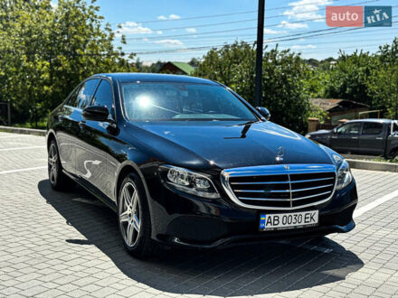 Мерседес Е-Класс 2017 в Виннице на Automoto.ua Черный Мерседес Е-Класс, объемом двигателя 1.95 л и пробегом 244 тыс. км за 25000 $, фото 1 на Automoto.ua