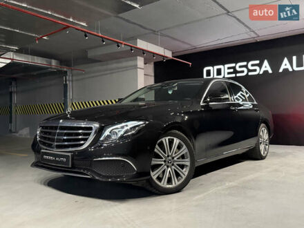 Черный Мерседес Е-Класс, объемом двигателя 2.99 л и пробегом 104 тыс. км за 32500 $, фото 1 на Automoto.ua
