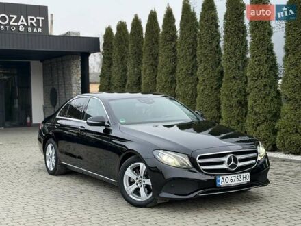 Черный Мерседес Е-Класс, объемом двигателя 1.95 л и пробегом 290 тыс. км за 25999 $, фото 1 на Automoto.ua