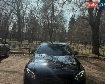 Черный Мерседес Е-Класс, объемом двигателя 3 л и пробегом 93 тыс. км за 35200 $, фото 1 на Automoto.ua