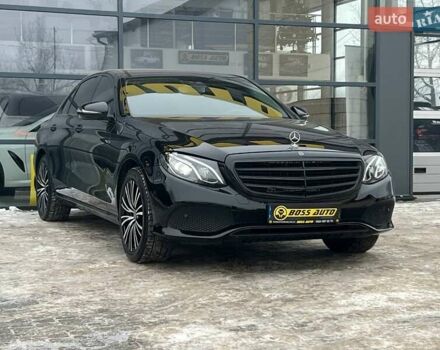 Черный Мерседес Е-Класс, объемом двигателя 1.95 л и пробегом 204 тыс. км за 23500 $, фото 1 на Automoto.ua