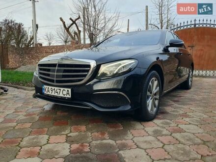 Черный Мерседес Е-Класс, объемом двигателя 1.95 л и пробегом 238 тыс. км за 33700 $, фото 1 на Automoto.ua