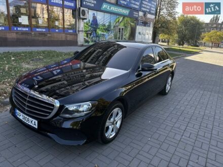 Черный Мерседес Е-Класс, объемом двигателя 1.95 л и пробегом 304 тыс. км за 21450 $, фото 1 на Automoto.ua