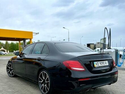 Мерседес Е-Клас 2018 у Дніпро (Дніпропетровську) на Automoto.ua Чорний Мерседес Е-Клас, об'ємом двигуна 30 л та пробігом 80 тис. км за 48000 $, фото 1 на Automoto.ua