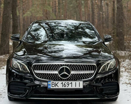 Черный Мерседес Е-Класс, объемом двигателя 1.99 л и пробегом 111 тыс. км за 28800 $, фото 1 на Automoto.ua