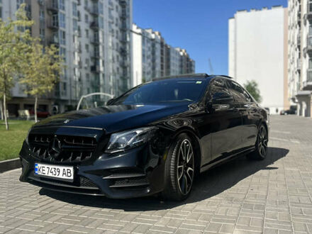 Черный Мерседес Е-Класс, объемом двигателя 3 л и пробегом 100 тыс. км за 38000 $, фото 1 на Automoto.ua