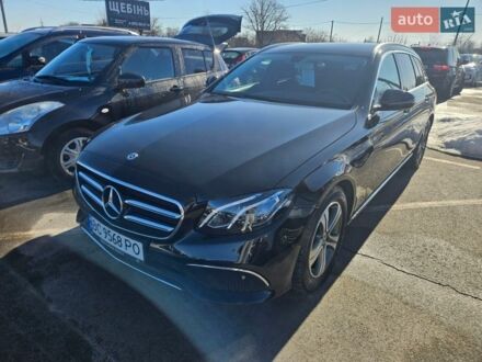 Черный Мерседес Е-Класс, объемом двигателя 2 л и пробегом 220 тыс. км за 29900 $, фото 1 на Automoto.ua