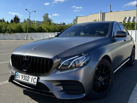 Чорний Мерседес Е-Клас, об'ємом двигуна 1.99 л та пробігом 115 тис. км за 44900 $, фото 1 на Automoto.ua