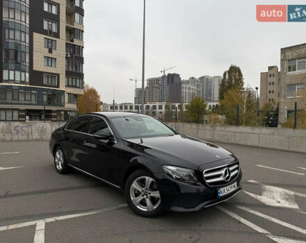 Черный Мерседес Е-Класс, объемом двигателя 1.95 л и пробегом 140 тыс. км за 34500 $, фото 1 на Automoto.ua