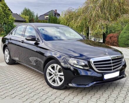 Мерседес Е-Клас 2018 у Кропивницькому (Кіровограді) на Automoto.ua Чорний Мерседес Е-Клас, об'ємом двигуна 2 л та пробігом 89 тис. км за 23000 $, фото 1 на Automoto.ua