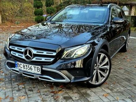 Черный Мерседес Е-Класс, объемом двигателя 1.95 л и пробегом 268 тыс. км за 29950 $, фото 1 на Automoto.ua