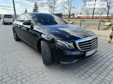 Мерседес Е-Клас 2018 у Тернополі на Automoto.ua Чорний Мерседес Е-Клас, об'ємом двигуна 2 л та пробігом 204 тис. км за 30500 $, фото 1 на Automoto.ua