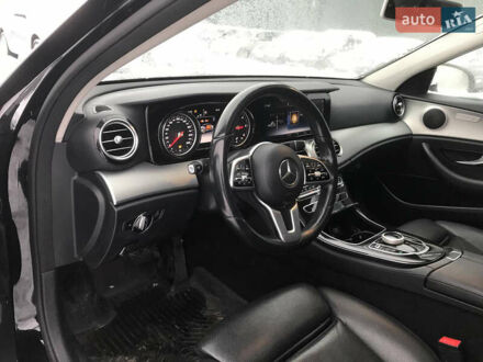 Черный Мерседес Е-Класс, объемом двигателя 1.95 л и пробегом 100 тыс. км за 24900 $, фото 1 на Automoto.ua