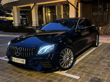 Черный Мерседес Е-Класс, объемом двигателя 1.95 л и пробегом 82 тыс. км за 42500 $, фото 1 на Automoto.ua