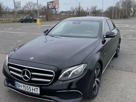 Черный Мерседес Е-Класс, объемом двигателя 1.99 л и пробегом 64 тыс. км за 34500 $, фото 1 на Automoto.ua